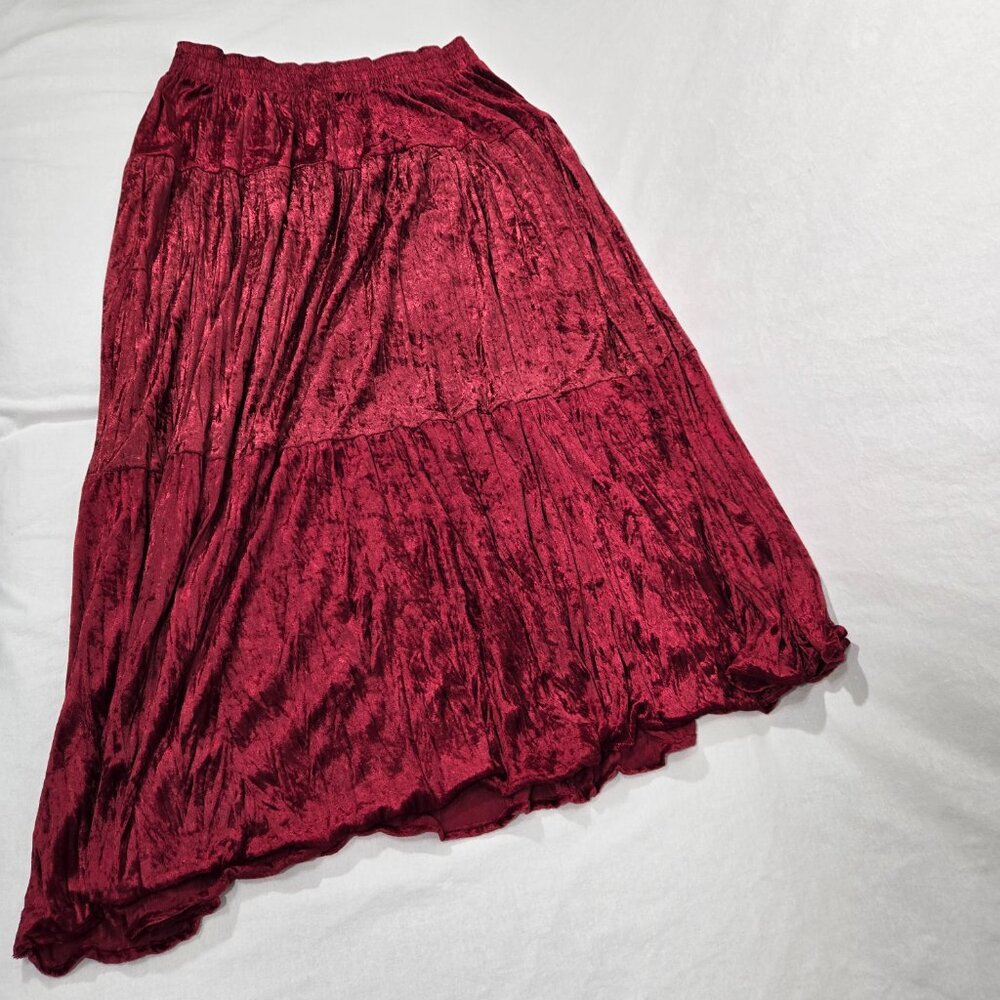 U.S.A Vintage CLIO II 80s Y2K Red Shiny Velvet Tiered Flowy Maxi Skirt Women 2X. - Picture 8 of 17